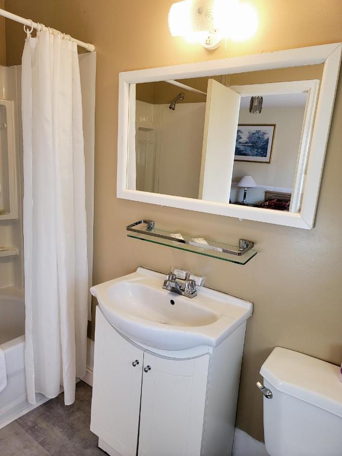 Gateway Motel Gananoque Zewnętrze zdjęcie