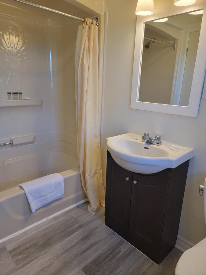 Gateway Motel Gananoque Zewnętrze zdjęcie