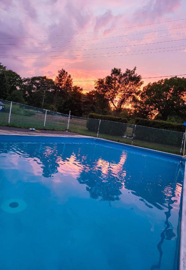 Gateway Motel Gananoque Zewnętrze zdjęcie